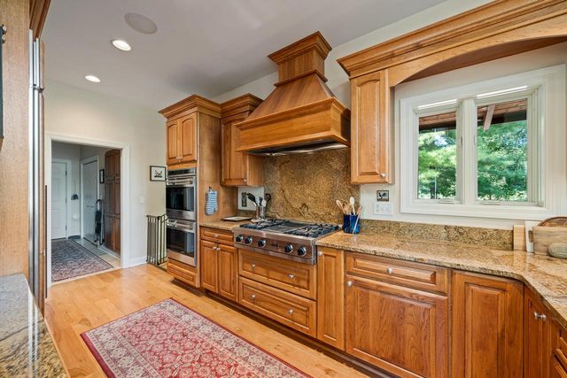 765 Brickley COURT, Fontana, WI 53125