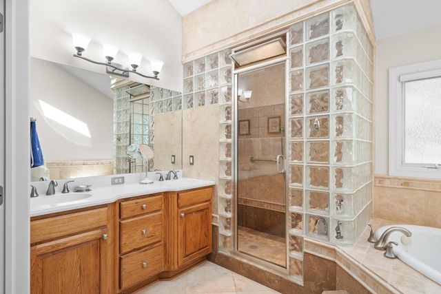 765 Brickley COURT, Fontana, WI 53125