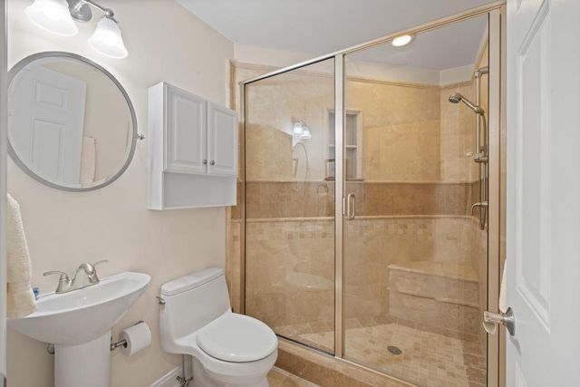 765 Brickley COURT, Fontana, WI 53125