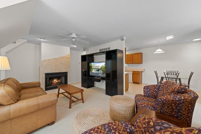 765 Brickley COURT, Fontana, WI 53125
