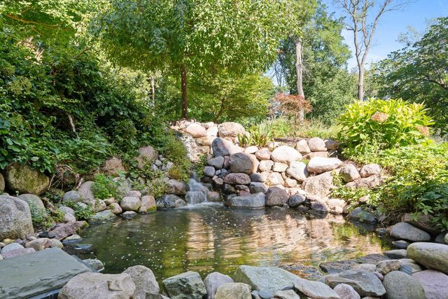 765 Brickley COURT, Fontana, WI 53125