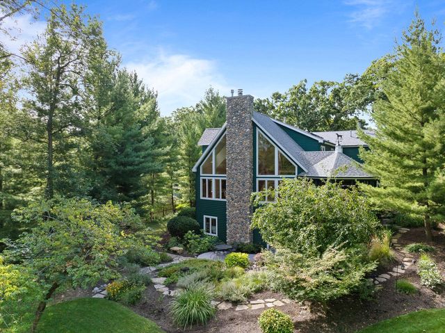 765 Brickley COURT, Fontana, WI 53125