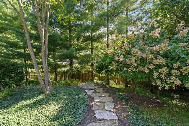 765 Brickley COURT, Fontana, WI 53125