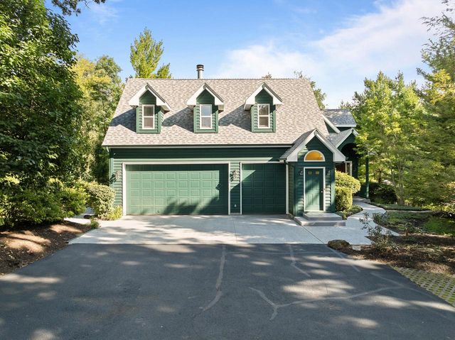 765 Brickley COURT, Fontana, WI 53125