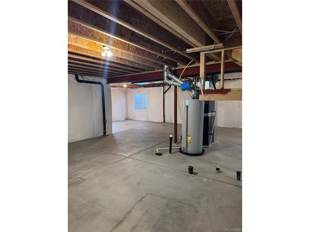 21235 E Grand Dr, Aurora, CO 80015