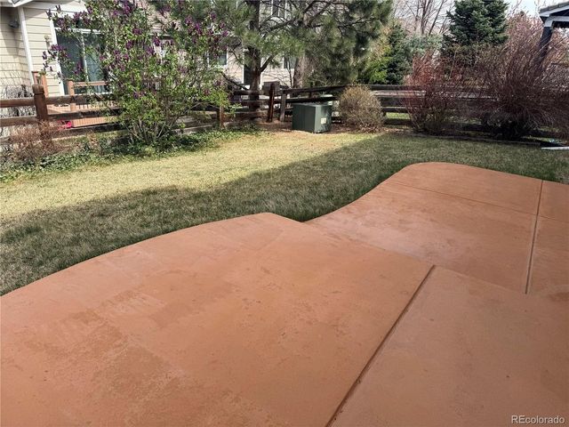 21235 E Grand Dr, Aurora, CO 80015