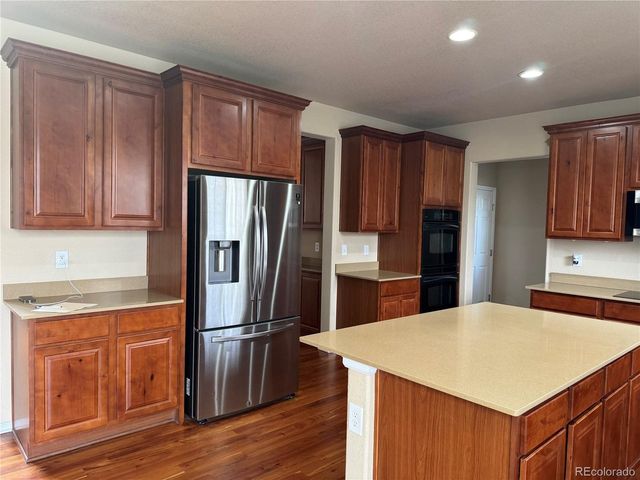 21235 E Grand Dr, Aurora, CO 80015