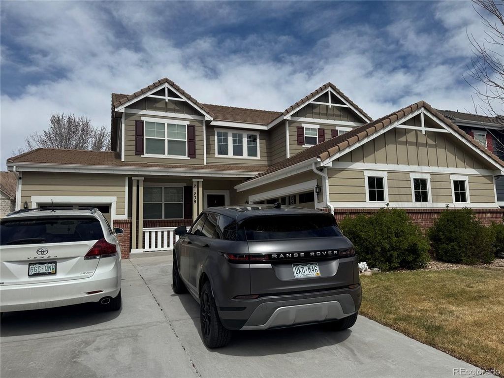 21235 E Grand Dr, Aurora, CO 80015
