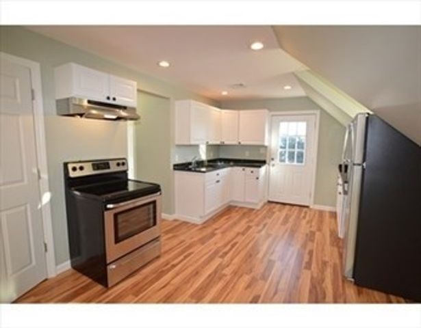 32 Roundy 2, Beverly, MA 01915
