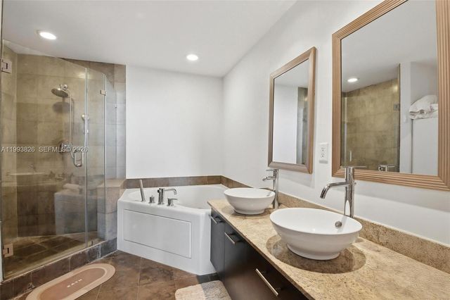 3029 NE 188th St 904, Aventura, FL 33180