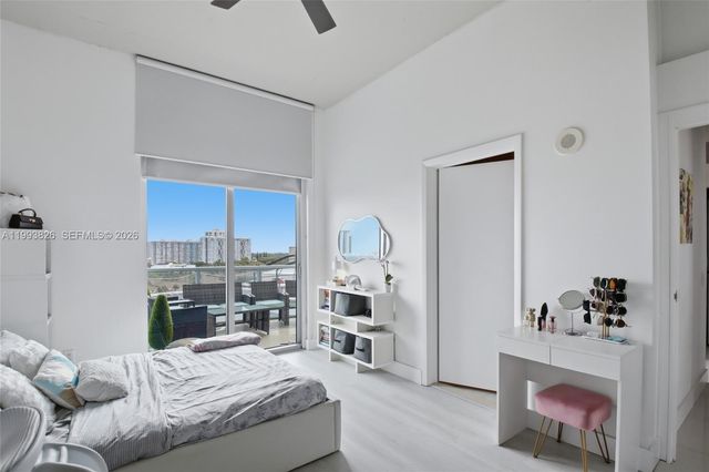 3029 NE 188th St 904, Aventura, FL 33180