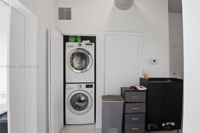 3029 NE 188th St 904, Aventura, FL 33180