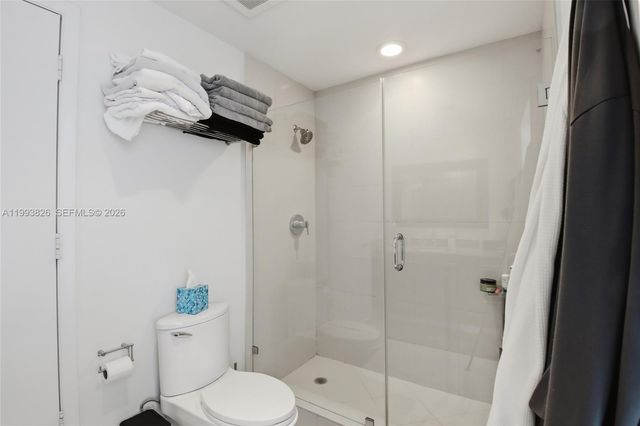 3029 NE 188th St 904, Aventura, FL 33180