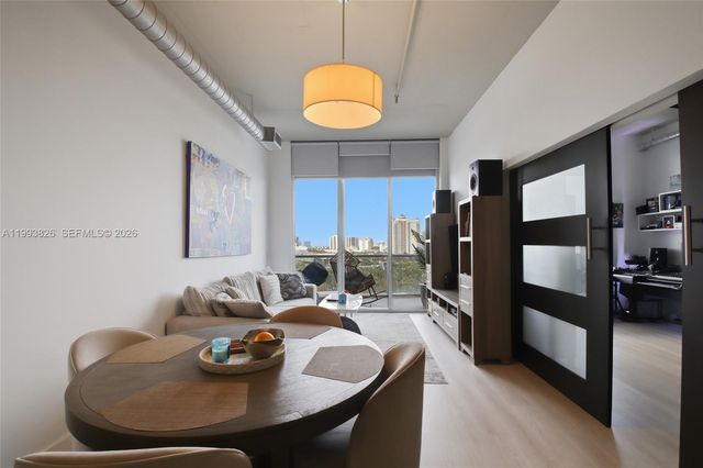 3029 NE 188th St 904, Aventura, FL 33180