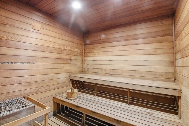 3029 NE 188th St 904, Aventura, FL 33180