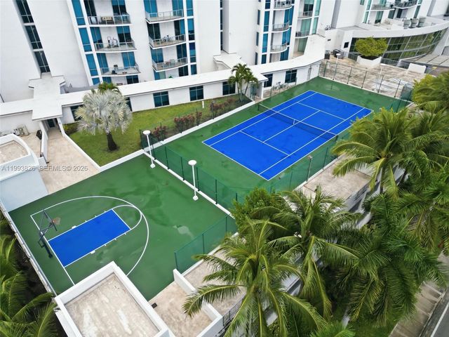 3029 NE 188th St 904, Aventura, FL 33180