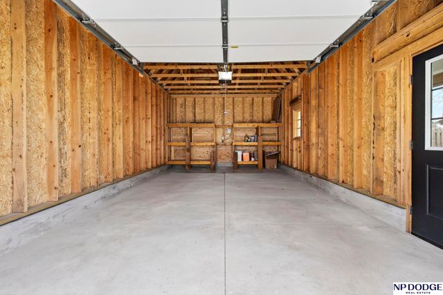 202 Hollostone Drive, Blair, NE 68008