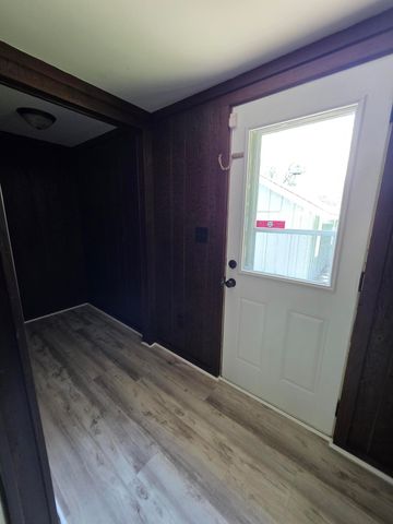 202 Randle Street, Valparaiso, IN 46383