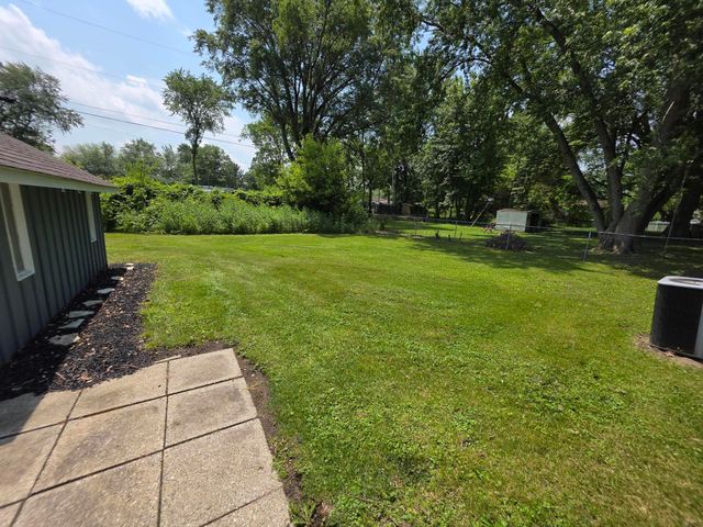 202 Randle Street, Valparaiso, IN 46383