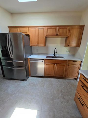 202 Randle Street, Valparaiso, IN 46383