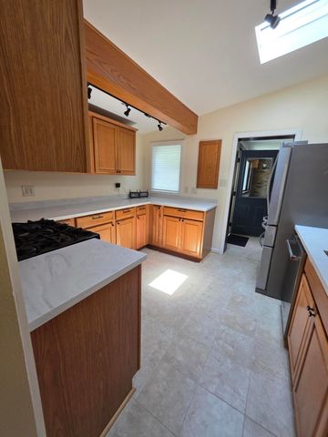 202 Randle Street, Valparaiso, IN 46383