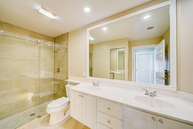 8199 Saint Johns Court, Wellington, FL 33414