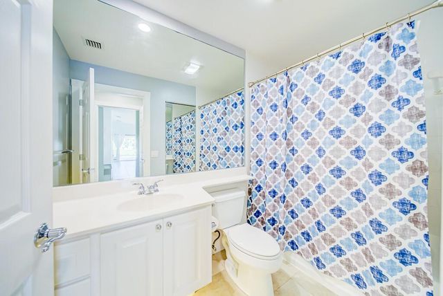 8199 Saint Johns Court, Wellington, FL 33414