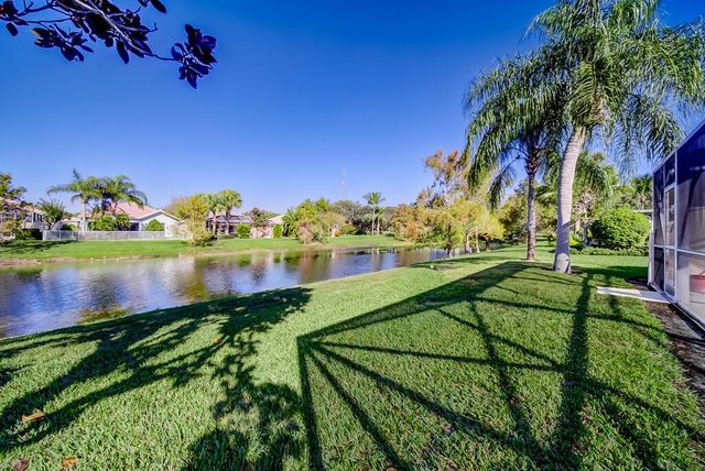 8199 Saint Johns Court, Wellington, FL 33414