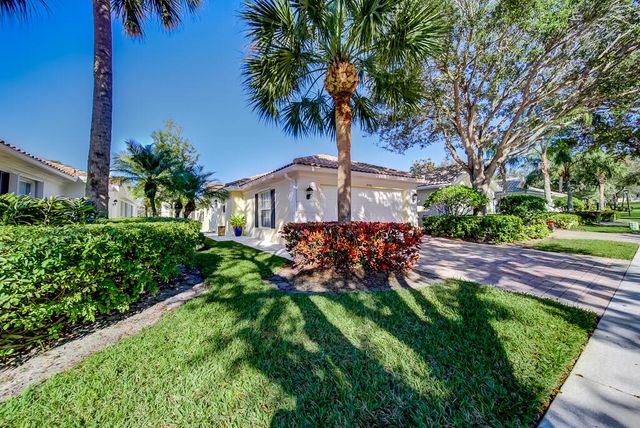 8199 Saint Johns Court, Wellington, FL 33414
