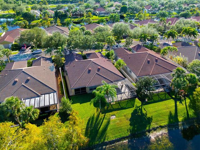 8199 Saint Johns Court, Wellington, FL 33414