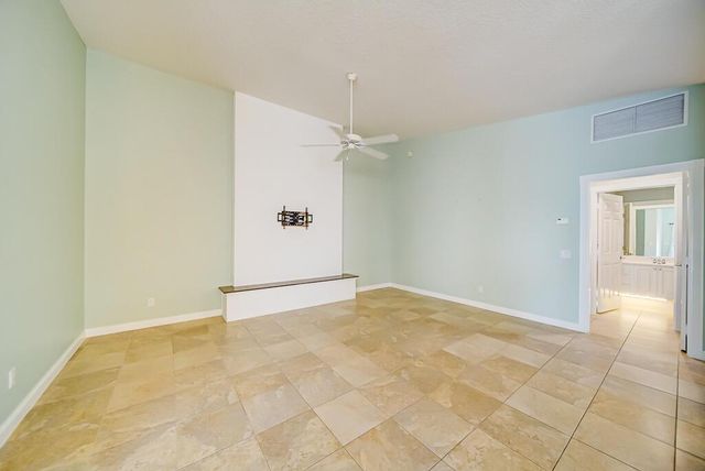 8199 Saint Johns Court, Wellington, FL 33414