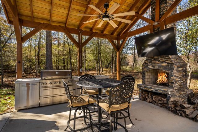 1248 Sunset Road, Epworth, GA 30541