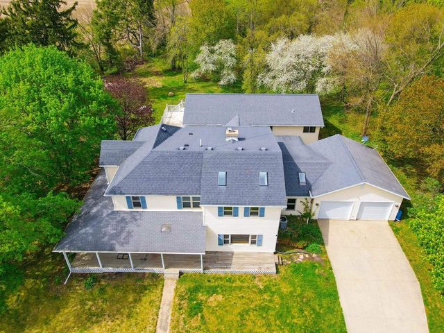 2296 Tower Drive, Stoughton, WI 53589
