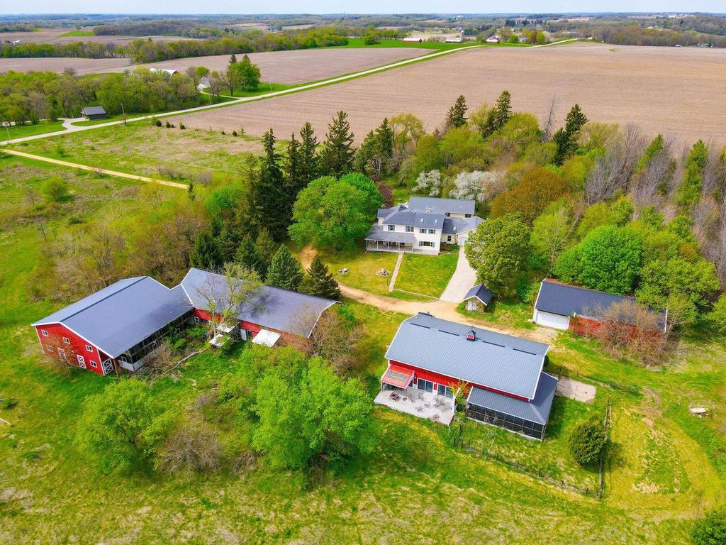 2296 Tower Drive, Stoughton, WI 53589