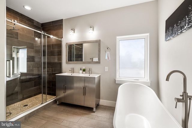 2108 CROSS STREET, Philadelphia, PA 19146