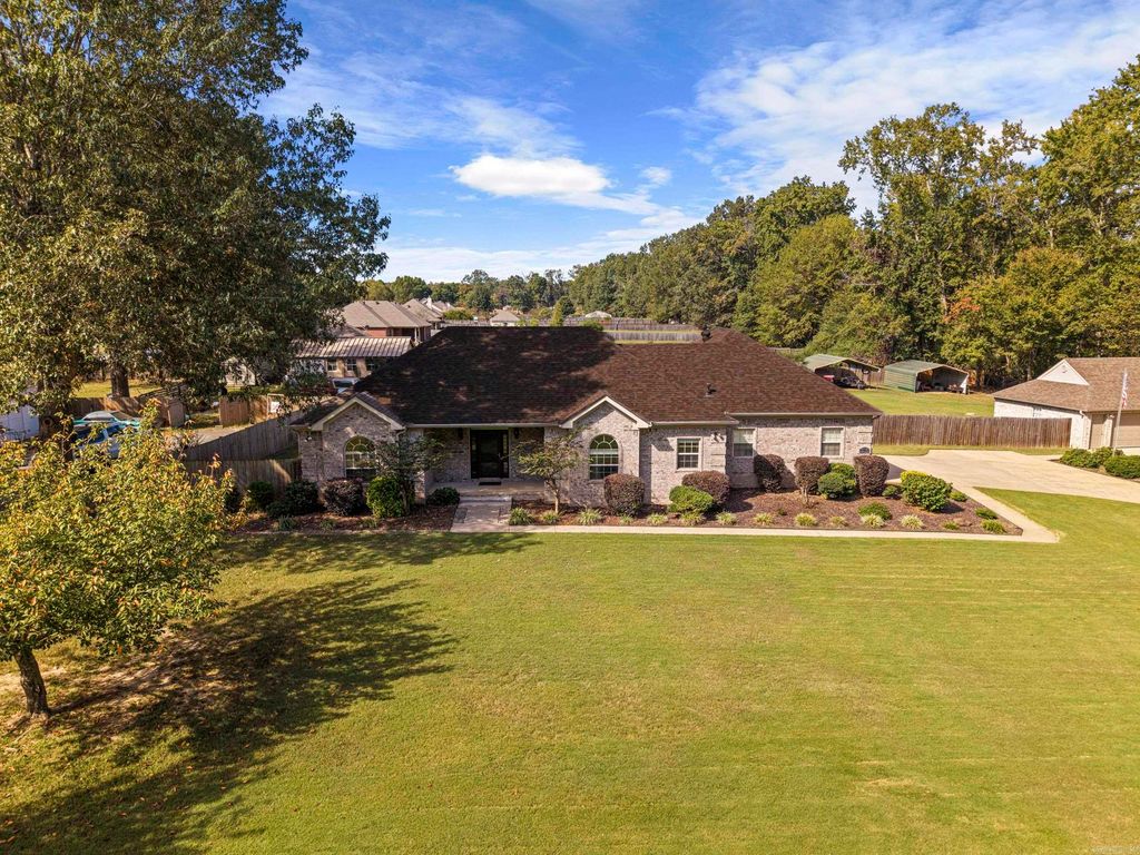 1604 Dogwood Lane, Austin, AR 72007