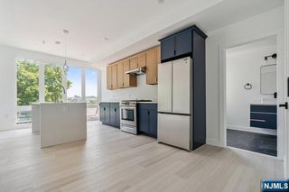 330 Washington Avenue 2R, Belleville, NJ 07109