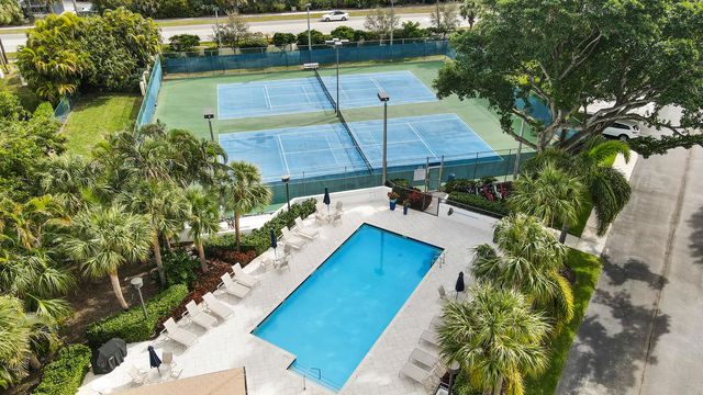 12 Grand Bay Circle, Juno Beach, FL 33408