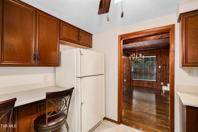 3616 Cimarron Drive, Johnson City, TN 37601