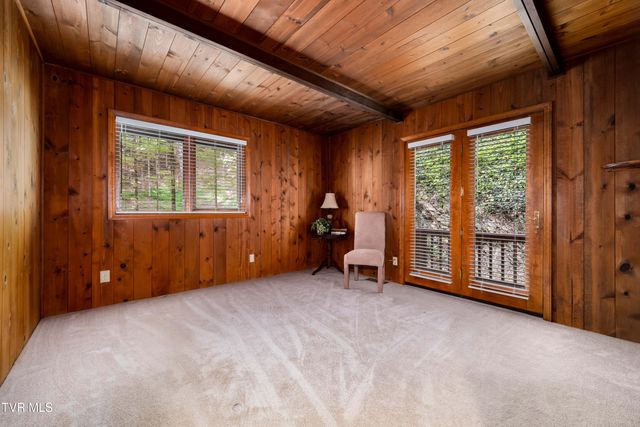 3616 Cimarron Drive, Johnson City, TN 37601