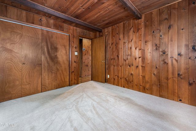 3616 Cimarron Drive, Johnson City, TN 37601