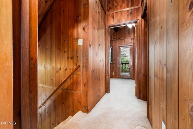 3616 Cimarron Drive, Johnson City, TN 37601