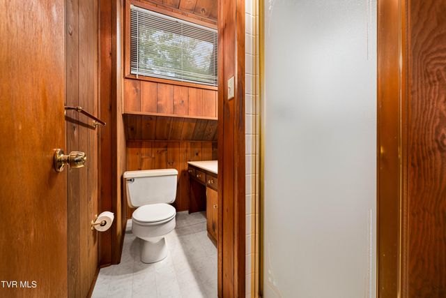 3616 Cimarron Drive, Johnson City, TN 37601