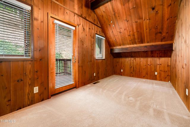 3616 Cimarron Drive, Johnson City, TN 37601