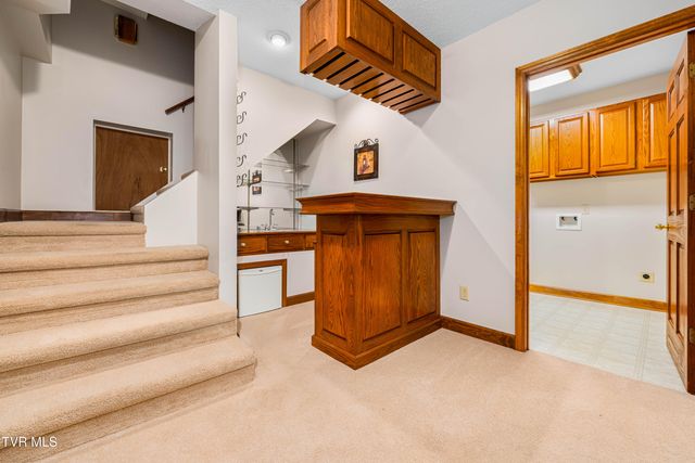 3616 Cimarron Drive, Johnson City, TN 37601