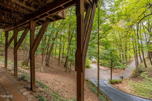 3616 Cimarron Drive, Johnson City, TN 37601