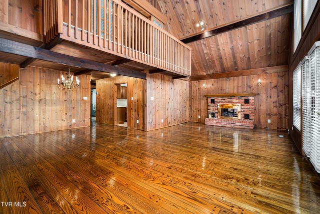 3616 Cimarron Drive, Johnson City, TN 37601