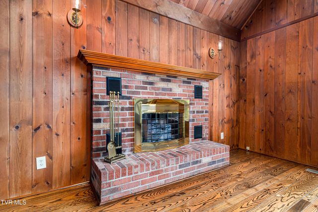 3616 Cimarron Drive, Johnson City, TN 37601