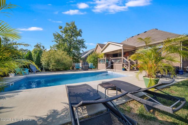 4209 Pleasant Glen Dr, Louisville, KY 40299