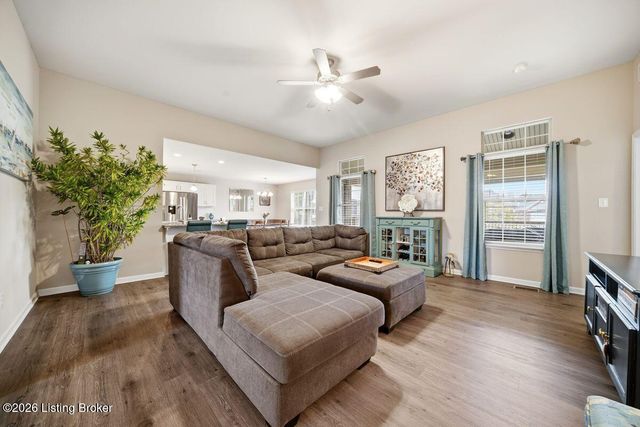 4209 Pleasant Glen Dr, Louisville, KY 40299